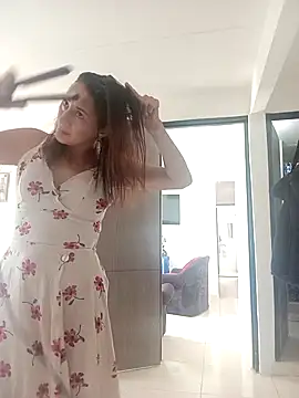 Snapshot of emily15amor chatting on 3, 4, 2026 emily15amor online show from 3, 4, 2026