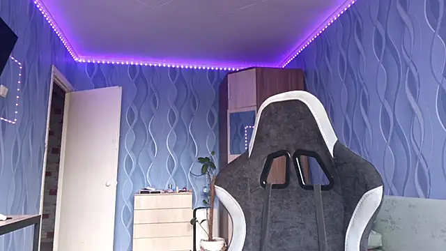 Sheriscute online show from 18, 4, 2026