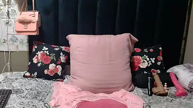 Snapshot of PinkyxGodess chatting on 18, 5, 2026 PinkyxGodess online show from 18, 5, 2026