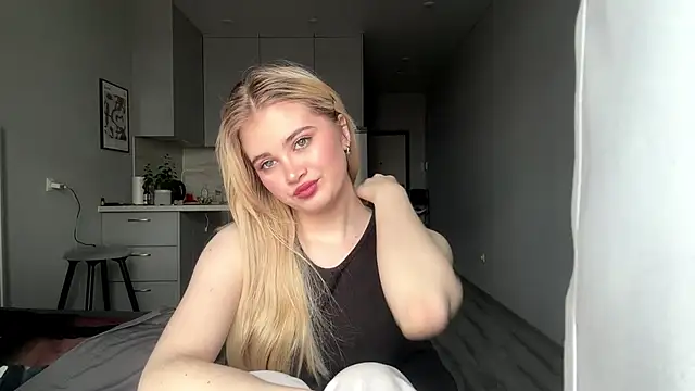 Snapshot of kirtova_ chatting on 22, 4, 2026 kirtova online show from 22, 4, 2026