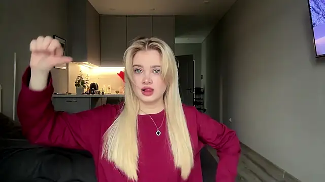 Snapshot of kirtova_ chatting on 18, 4, 2026 kirtova online show from 18, 4, 2026