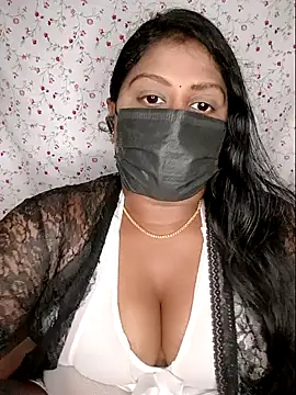 Snapshot of Romantic_Woman chatting on 21, 6, 2026 Romantic Woman online show from 21, 6, 2026