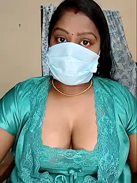 Snapshot of Romantic_Woman chatting on 23, 4, 2026 Romantic Woman online show from 23, 4, 2026
