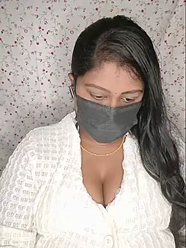 Snapshot of Romantic_Woman chatting on 22, 6, 2026 Romantic Woman online show from 22, 6, 2026