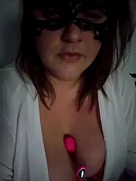 nika-W online show from 15, 4, 2026