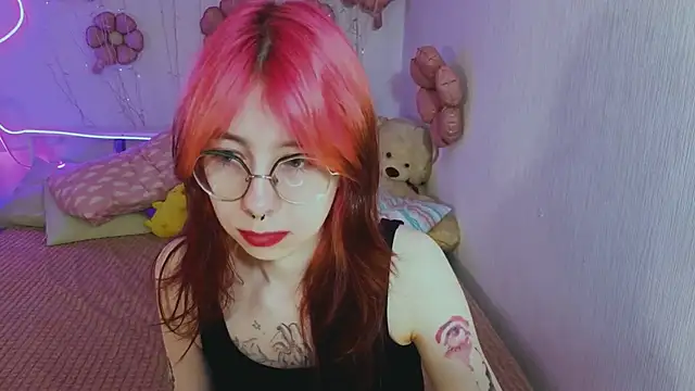 Snapshot of Alice_Nyx chatting on 18, 4, 2026 Alice Nyx online show from 18, 4, 2026