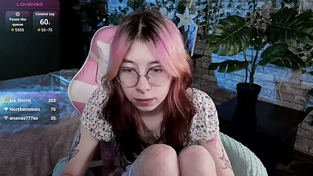Alice Nyx online show from 16, 7, 2026