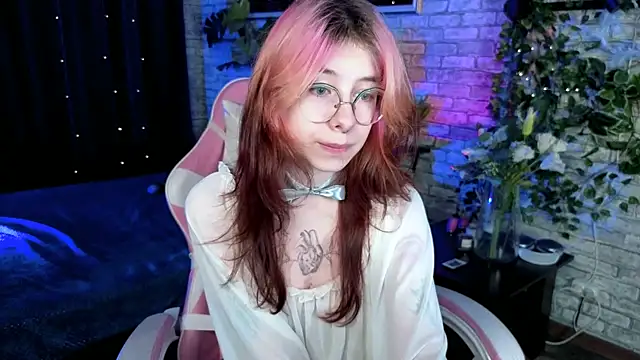 Alice Nyx online show from 4, 7, 2026