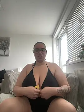 shayyxo online show from 9, 4, 2026