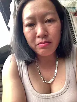 Snapshot of candy-beo chatting on 19, 4, 2026 candy-beo online show from 19, 4, 2026