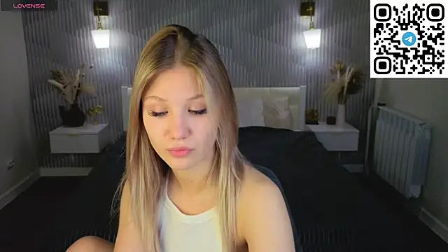 Snapshot of Angelina_Becker chatting on 10, 5, 2026 Angelina Becker online show from 10, 5, 2026
