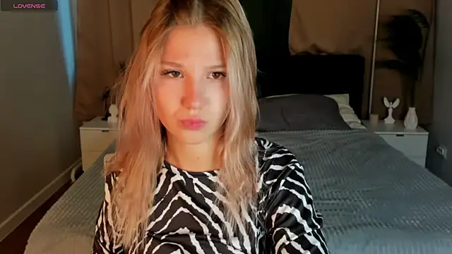 Snapshot of Angelina_Becker chatting on 28, 5, 2026 Angelina Becker online show from 28, 5, 2026