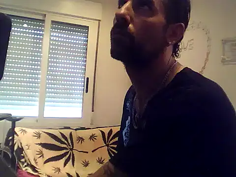 Snapshot of Morenazoojazos38 chatting on 4, 4, 2026 Morenazoojazos38 online show from 4, 4, 2026