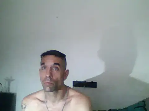 Snapshot of Morenazoojazos38 chatting on 4, 5, 2026 Morenazoojazos38 online show from 4, 5, 2026