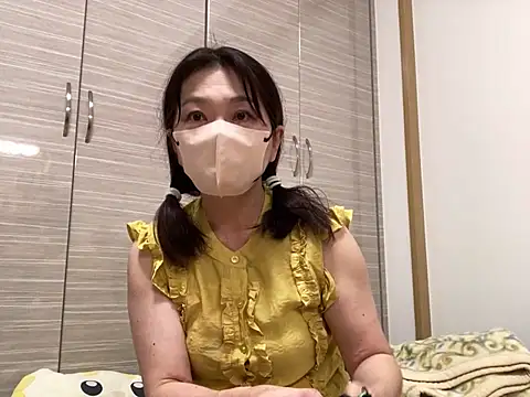 Snapshot of lemonade_madame chatting on 6, 7, 2026 lemonade madame online show from 6, 7, 2026