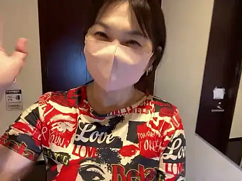 Snapshot of lemonade_madame chatting on 29, 5, 2026 lemonade madame online show from 29, 5, 2026