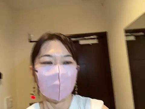 Snapshot of lemonade_madame chatting on 9, 5, 2026 lemonade madame online show from 9, 5, 2026