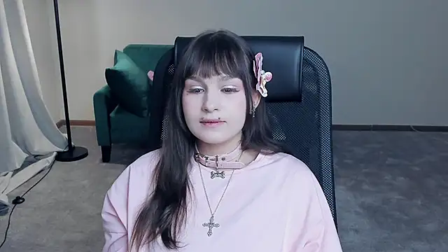 TeressaVeiga online show from 7, 4, 2026