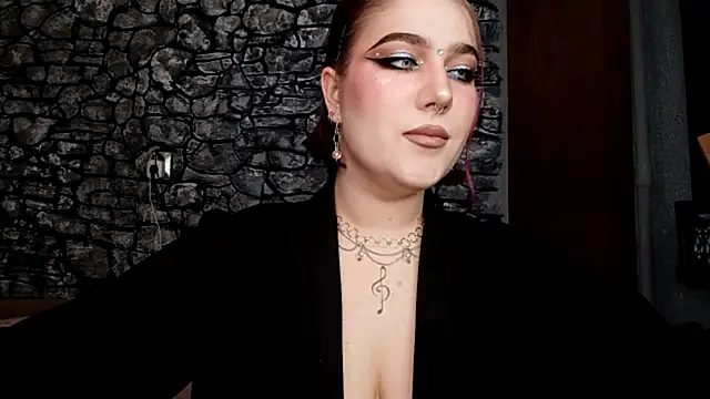 Snapshot of E_thie chatting on 6, 4, 2026 E thie online show from 6, 4, 2026
