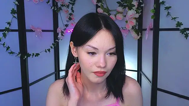 LilySparkls online show from 12, 5, 2026
