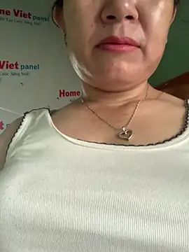   Evelyn   online show from 6, 4, 2026