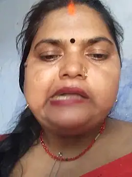Snapshot of Desi_hot_bhabhi01 chatting on 21, 5, 2026 Desi hot bhabhi01 online show from 21, 5, 2026