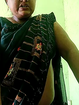 Snapshot of Desi_hot_bhabhi01 chatting on 19, 4, 2026 Desi hot bhabhi01 online show from 19, 4, 2026