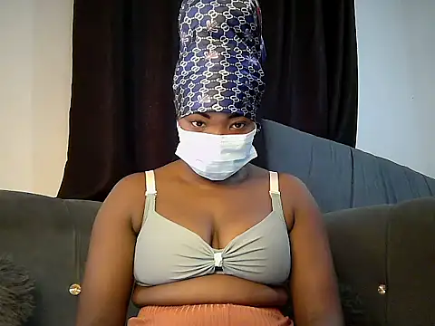Snapshot of JoanBright_ chatting on 21, 4, 2026 JoanBright online show from 21, 4, 2026
