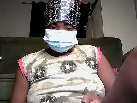 Snapshot of JoanBright_ chatting on 18, 4, 2026 JoanBright online show from 18, 4, 2026