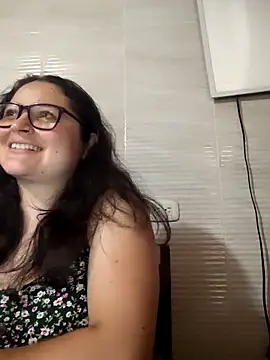 Dark Cherry20 online show from 4, 4, 2026