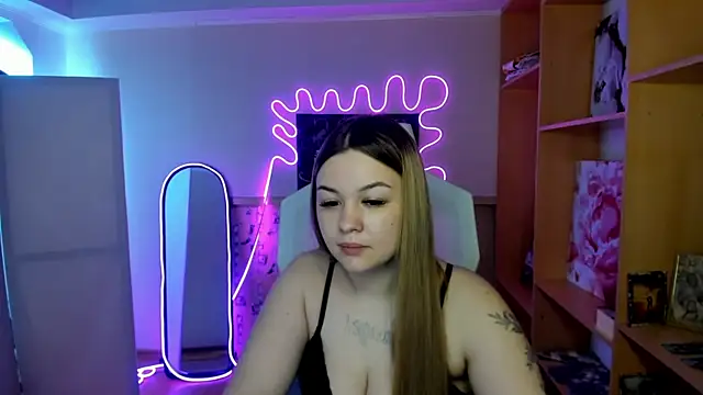 AmeliePeach online show from 25, 4, 2026