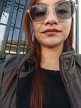 Leticia Hinkley  online show from 25, 5, 2026