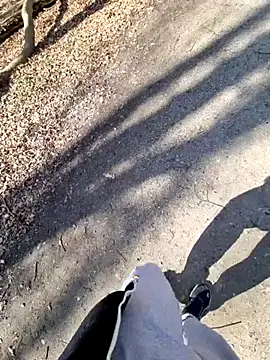 LadyLeni online show from 9, 4, 2026