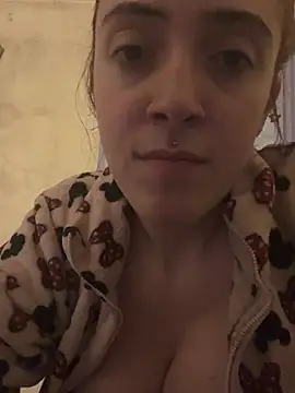 Snapshot of lilocababy chatting on 15, 4, 2026 lilocababy online show from 15, 4, 2026