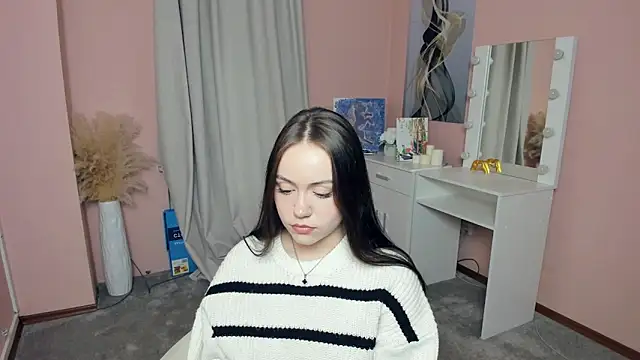 AsleyBasgall online show from 6, 4, 2026