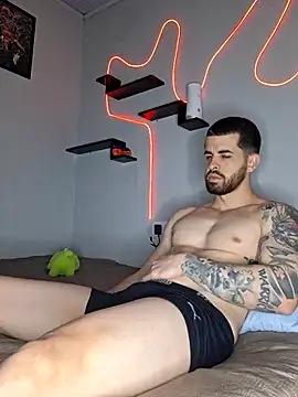 Snapshot of leoxxxgato chatting on 19, 7, 2026 leoxxxgato online show from 19, 7, 2026