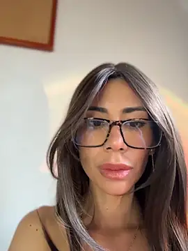 Snapshot of AlmaSajor_ chatting on 17, 4, 2026 AlmaSajor online show from 17, 4, 2026