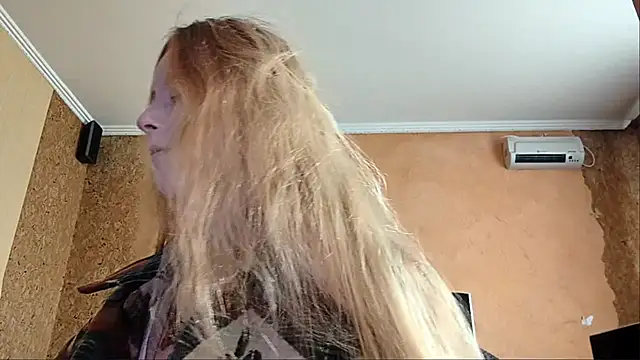 KateVibe 01 online show from 9, 6, 2026