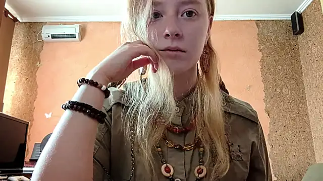 KateVibe 01 online show from 14, 4, 2026