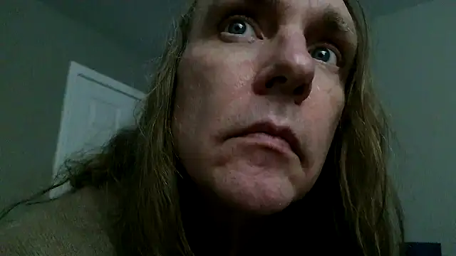 Snapshot of Magnus_Luv chatting on 27, 5, 2026 Magnus Luv online show from 27, 5, 2026