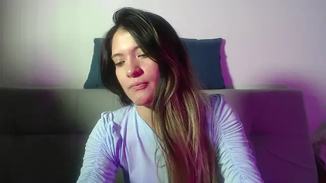 Snapshot of hannajonnes1 chatting on 15, 4, 2026 hannajonnes1 online show from 15, 4, 2026