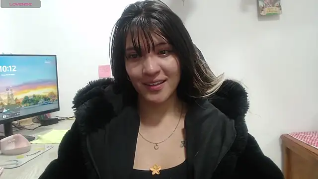 Snapshot of hannajonnes1 chatting on 19, 5, 2026 hannajonnes1 online show from 19, 5, 2026