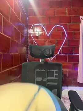Fresita-12 online show from 14, 5, 2026