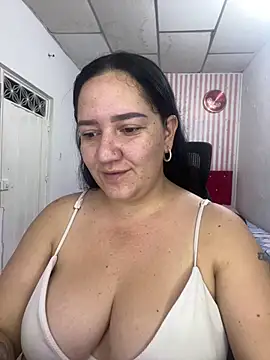Fresita-12 online show from 5, 5, 2026
