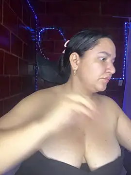 Fresita-12 online show from 5, 6, 2026