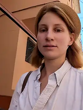 Julialexxxx online show from 4, 6, 2026