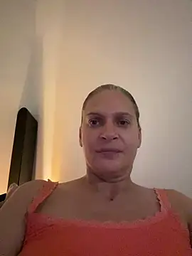 Snapshot of SweetLilTrouble chatting on 22, 5, 2026 SweetLilTrouble online show from 22, 5, 2026