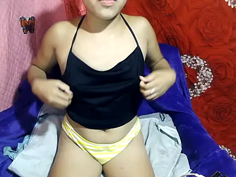 Snapshot of kiffy_miley79 chatting on 26, 6, 2026 kiffy miley79 online show from 26, 6, 2026