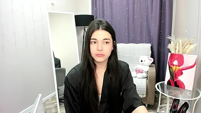 Arianna Grandi online show from 9, 5, 2026