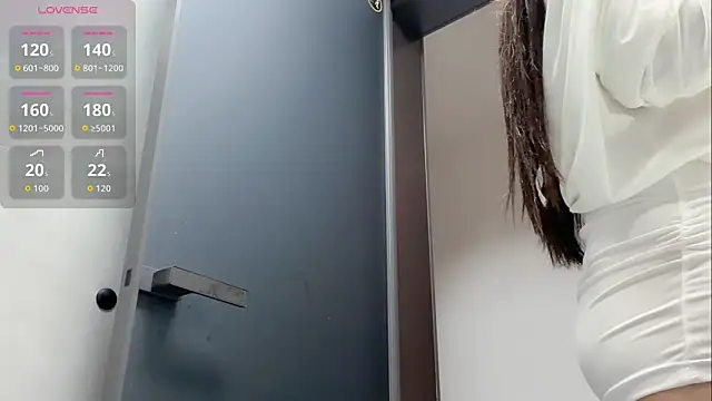 Snapshot of tingting-youu chatting on 14, 4, 2026 tingting-youu online show from 14, 4, 2026